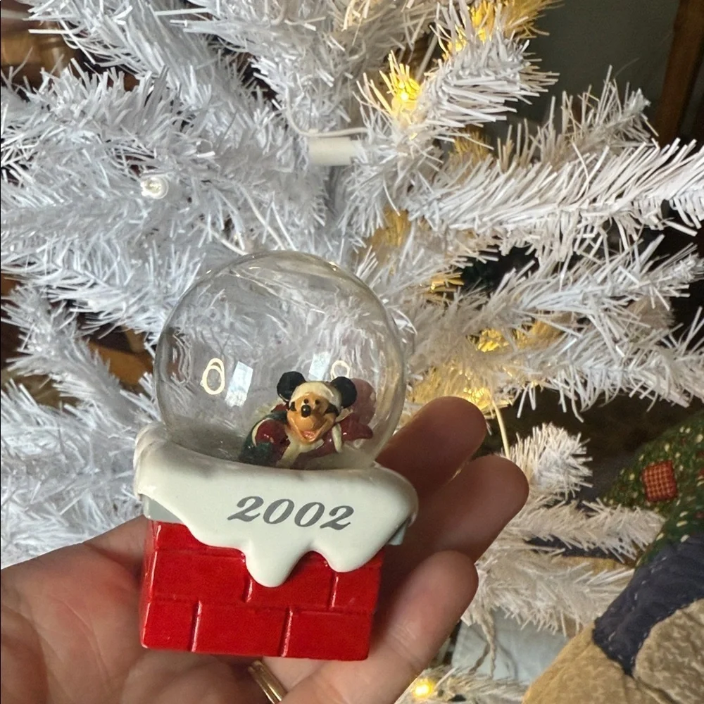 Mickey Mouse Snow Globe 2002